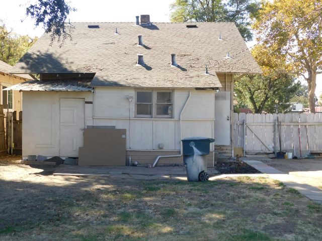 718 4th St, Modesto, CA 95351