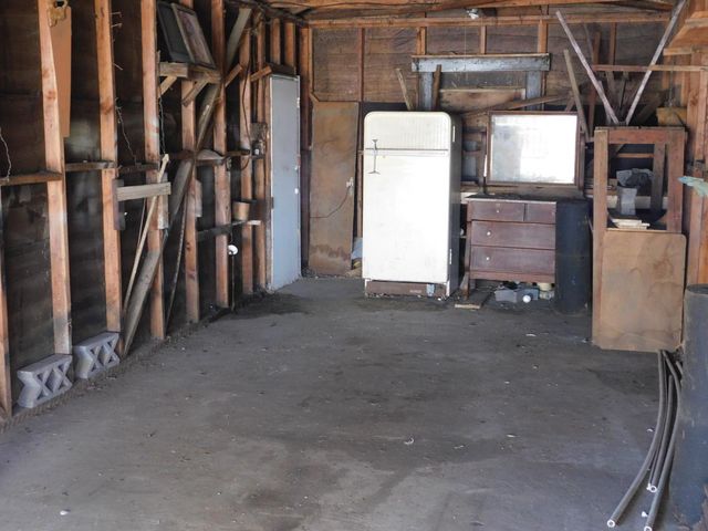 718 4th St, Modesto, CA 95351