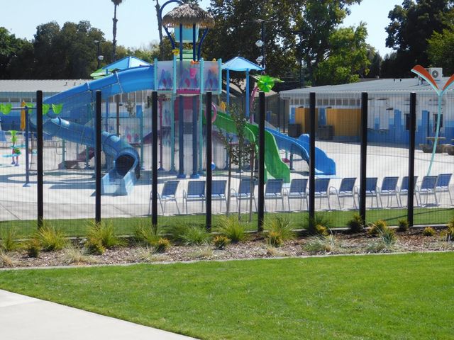 718 4th St, Modesto, CA 95351