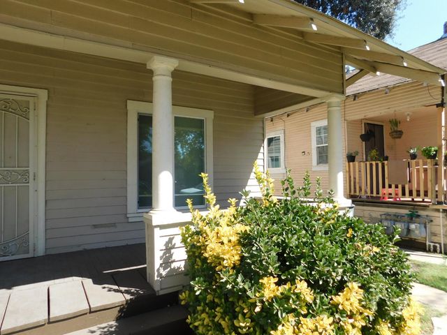 718 4th St, Modesto, CA 95351