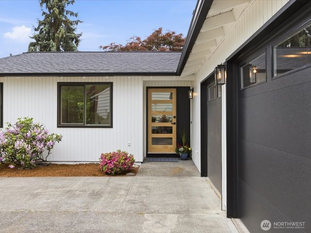 1003 111th Place SE, Bellevue, WA 98004