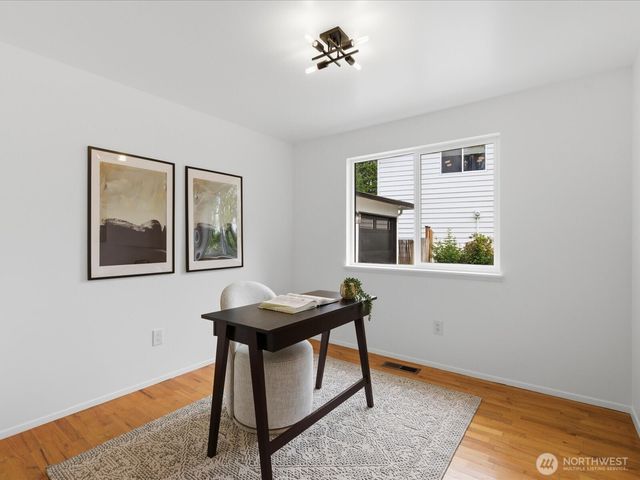 1003 111th Place SE, Bellevue, WA 98004