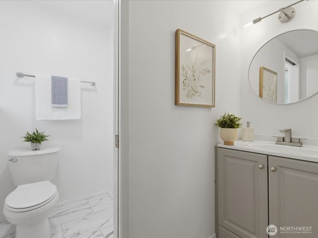 1003 111th Place SE, Bellevue, WA 98004