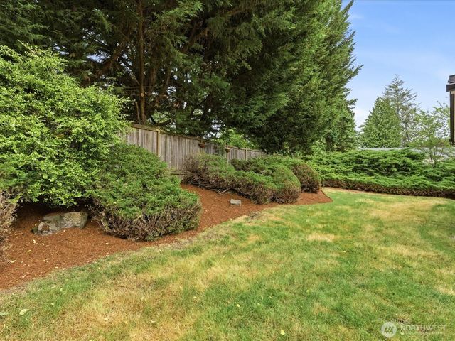 1003 111th Place SE, Bellevue, WA 98004