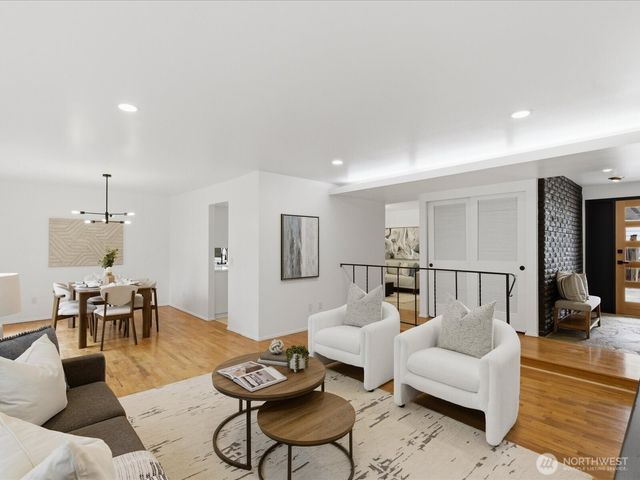 1003 111th Place SE, Bellevue, WA 98004
