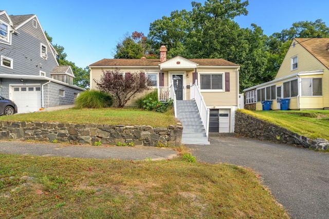 66 Hillside Ave, West Springfield, MA 01089