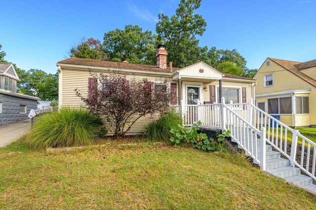 66 Hillside Ave, West Springfield, MA 01089
