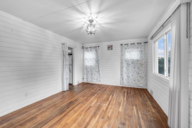 66 Hillside Ave, West Springfield, MA 01089