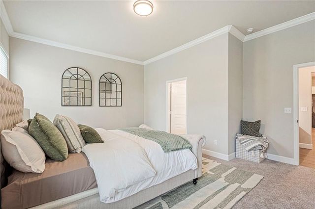 9299 Pickering Street, Lenexa, KS 66227