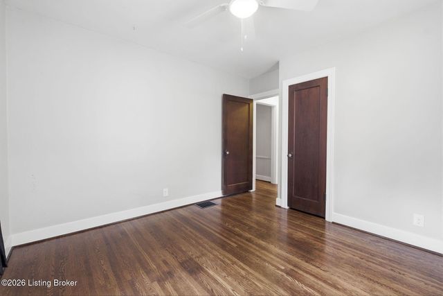 2543 Ridgewood Ave, Louisville, KY 40217