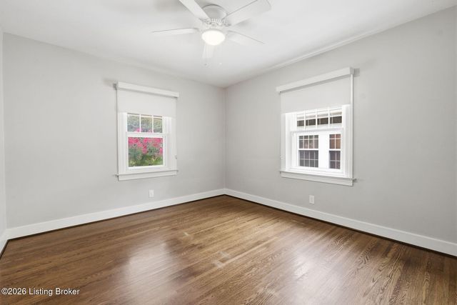 2543 Ridgewood Ave, Louisville, KY 40217