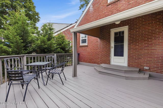 2543 Ridgewood Ave, Louisville, KY 40217