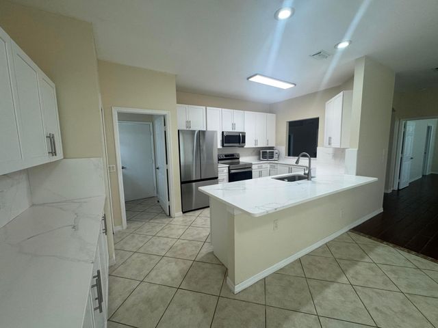 981 NW Tuscany Drive, Port St. Lucie, Port St Lucie, FL 34986