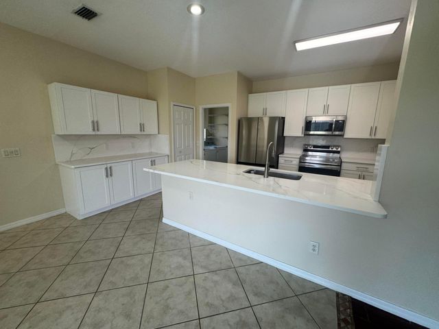 981 NW Tuscany Drive, Port St. Lucie, Port St Lucie, FL 34986