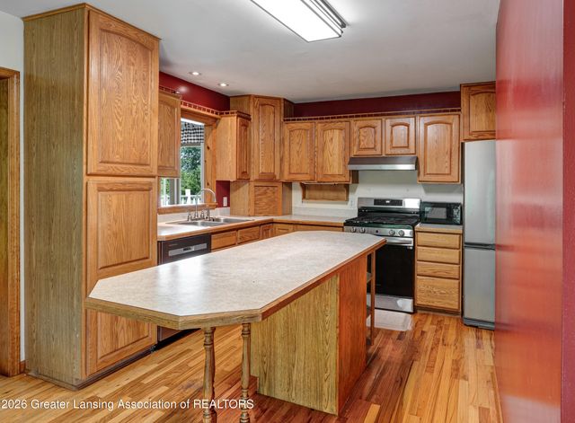412 Lake Street, Bellevue, MI 49021