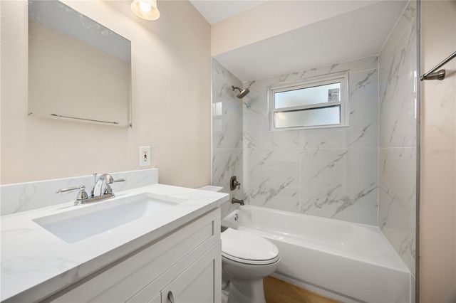 8013 RHEA CIRCLE, Orlando, FL 32807