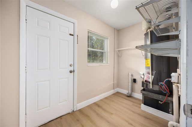 8013 RHEA CIRCLE, Orlando, FL 32807