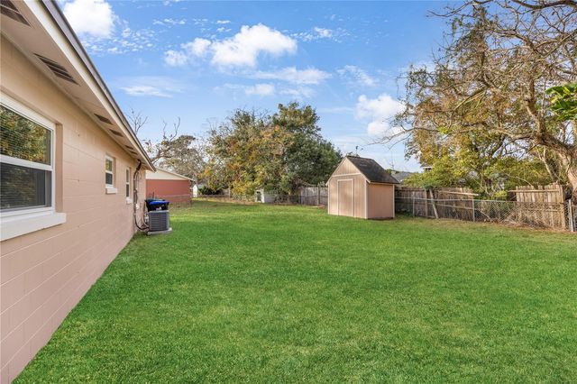 8013 RHEA CIRCLE, Orlando, FL 32807