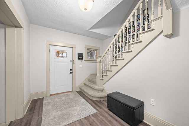 506 E RUSHOLME Street, Davenport, IA 52803
