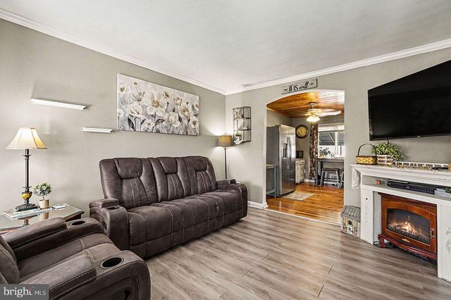 7864 CHARLESMONT RD, Baltimore, MD 21222