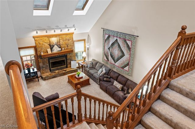 11275 Woodie Glen Drive, Chardon, OH 44024