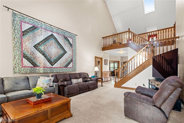 11275 Woodie Glen Drive, Chardon, OH 44024