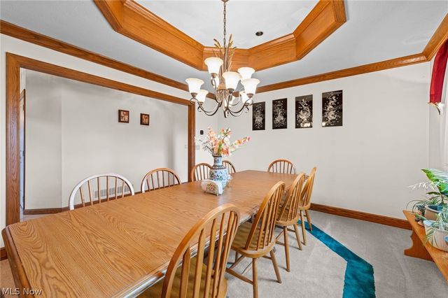 11275 Woodie Glen Drive, Chardon, OH 44024