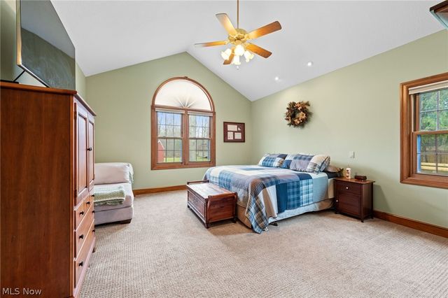 11275 Woodie Glen Drive, Chardon, OH 44024