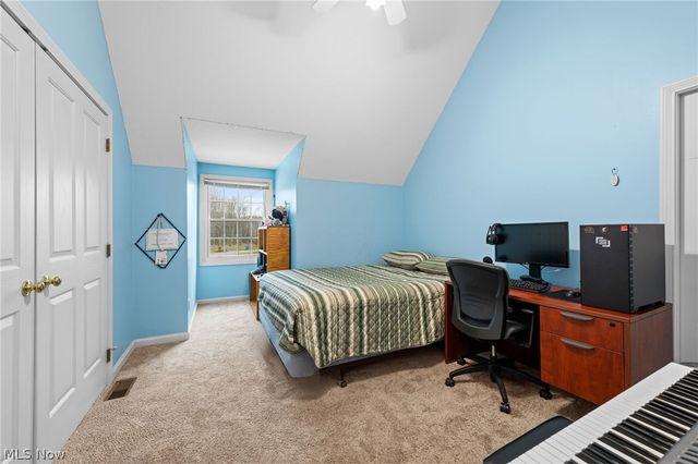 11275 Woodie Glen Drive, Chardon, OH 44024