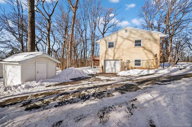 41 Highland Avenue, West Nyack, NY 10994