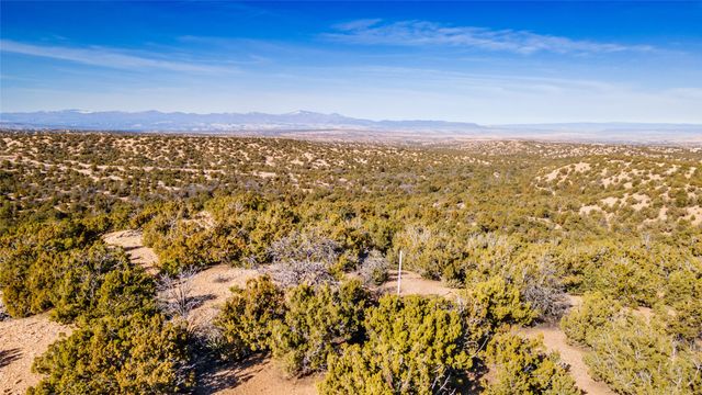 126 Sendero Encanto, Santa Fe, NM 87506