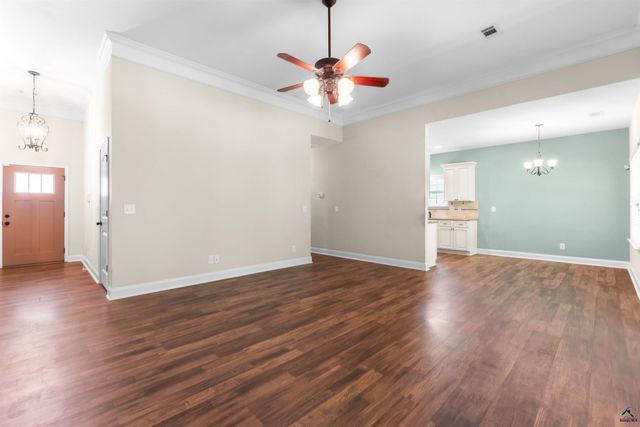 104 Ledford Way, Bonaire, GA 31005