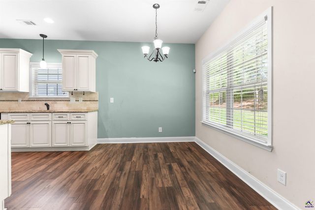 104 Ledford Way, Bonaire, GA 31005