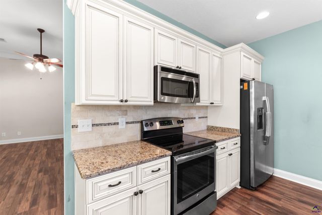 104 Ledford Way, Bonaire, GA 31005
