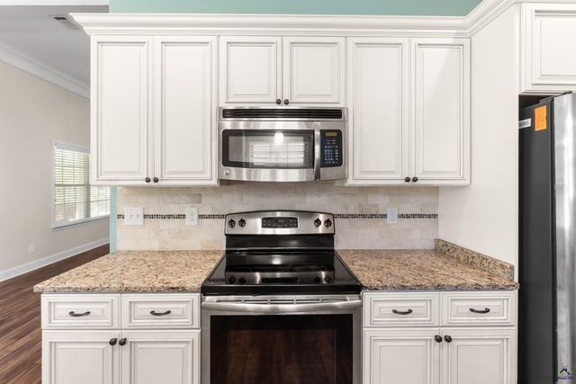 104 Ledford Way, Bonaire, GA 31005
