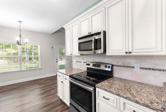 104 Ledford Way, Bonaire, GA 31005