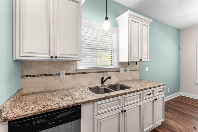 104 Ledford Way, Bonaire, GA 31005