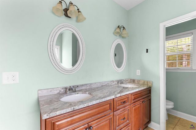 104 Ledford Way, Bonaire, GA 31005