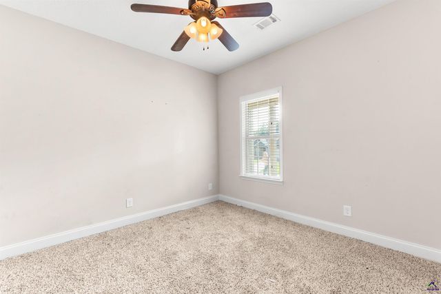 104 Ledford Way, Bonaire, GA 31005