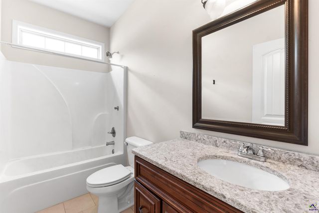 104 Ledford Way, Bonaire, GA 31005