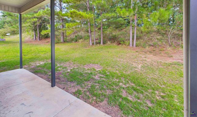 104 Ledford Way, Bonaire, GA 31005