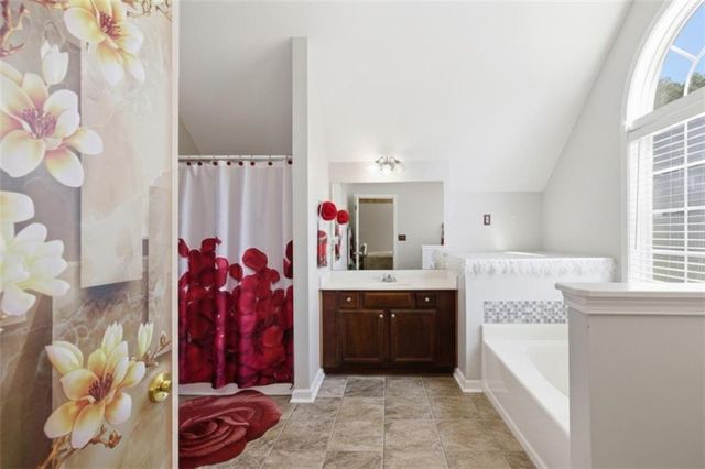 140 Revolutionary Drive, Hampton, GA 30228