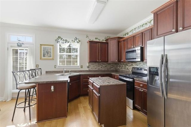 140 Revolutionary Drive, Hampton, GA 30228