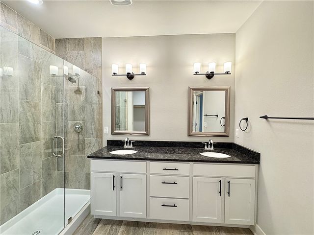 833 NE Heights Lane, Bentonville, AR 72712