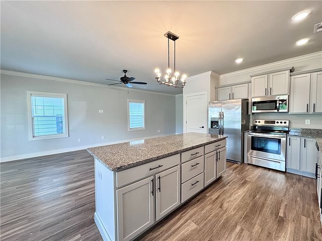 833 NE Heights Lane, Bentonville, AR 72712