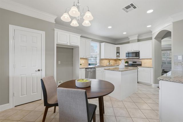 9523 Bayou Lake Lane, Houston, TX 77040