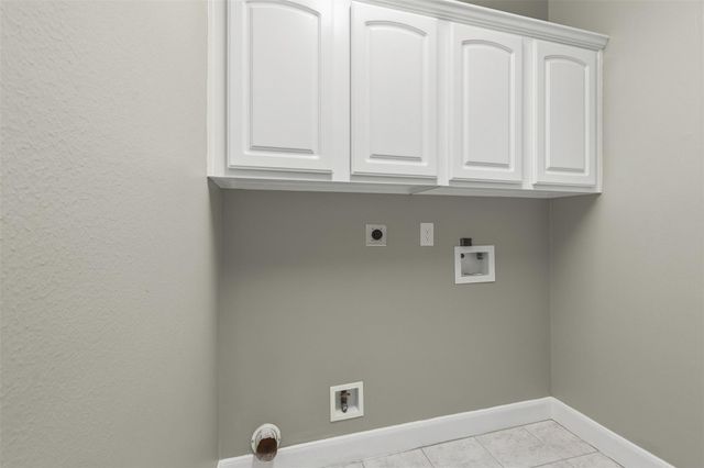 9523 Bayou Lake Lane, Houston, TX 77040
