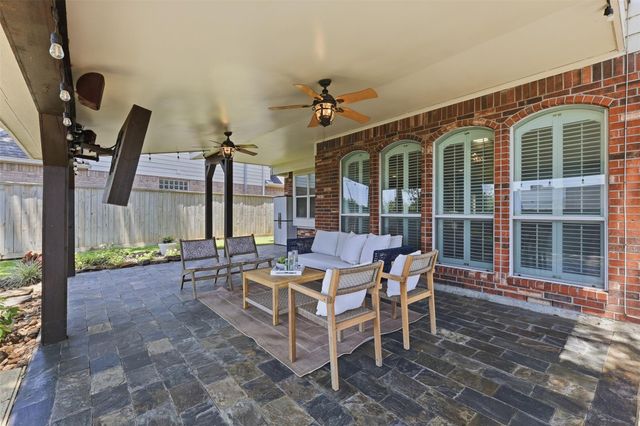 9523 Bayou Lake Lane, Houston, TX 77040