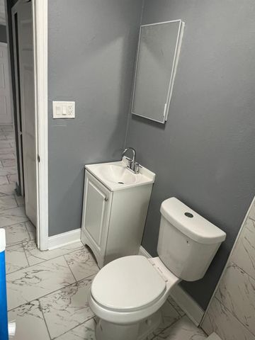 427 N 11th Street apt A, Fort Pierce, FL 34950
