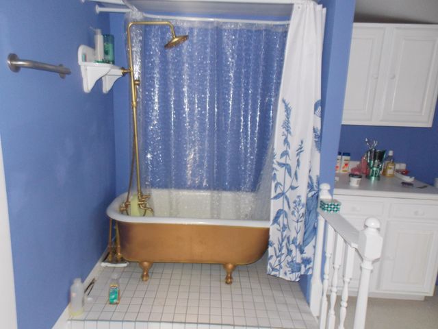 S 624 Maple ST, Vinton, VA 24179